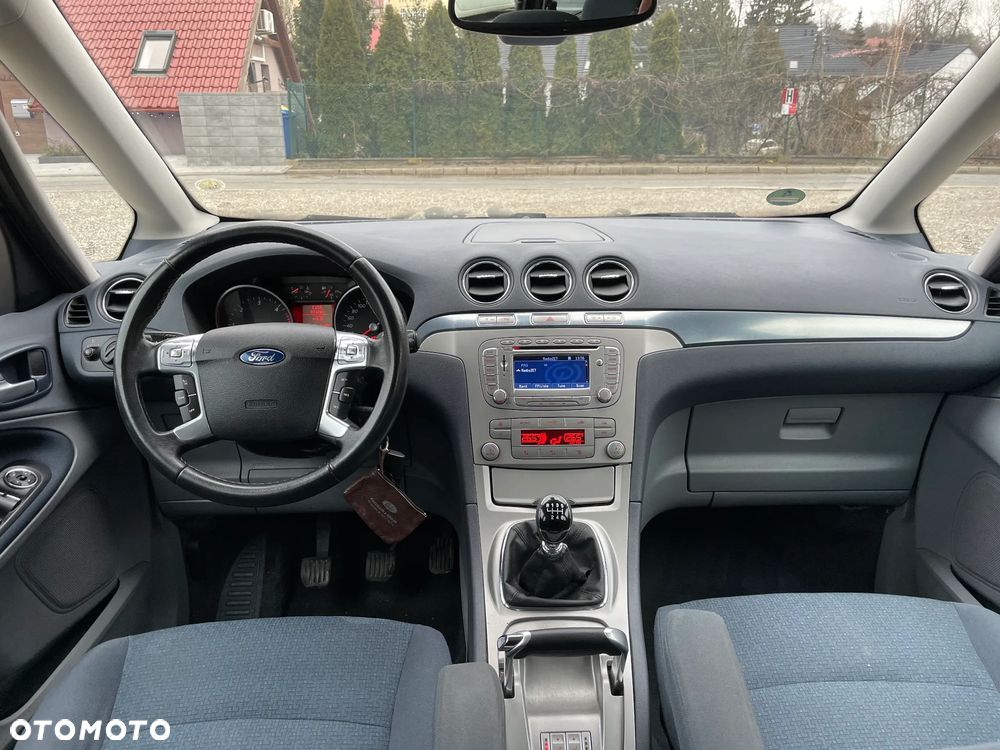Ford Galaxy 2.0 TDCi Ambiente - 8