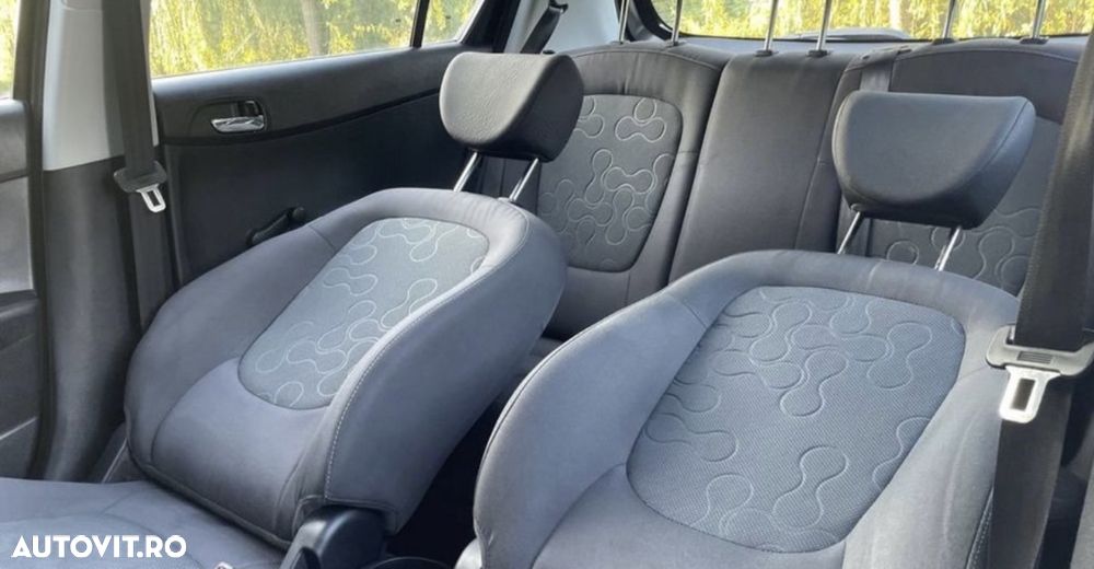 Hyundai i20 1.4 CRDi Style - 28