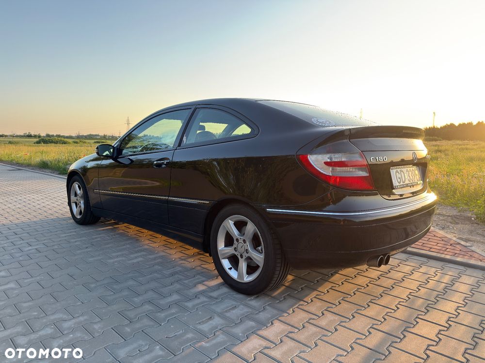 Mercedes-Benz Klasa C 180 Kompressor - 14