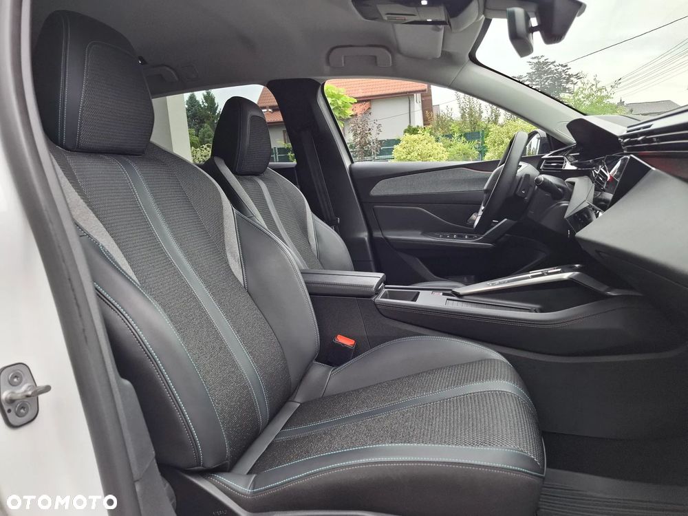 Peugeot 308 BlueHDi 130 EAT8 Stop & Start Allure Business-Paket - 21