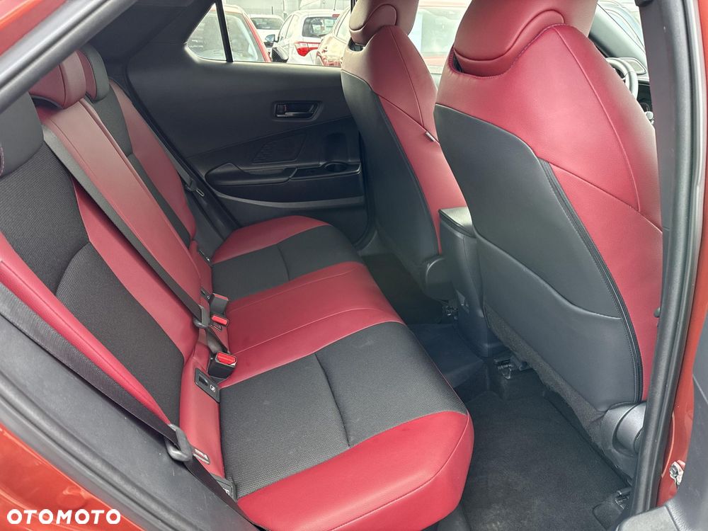 Toyota C-HR - 8
