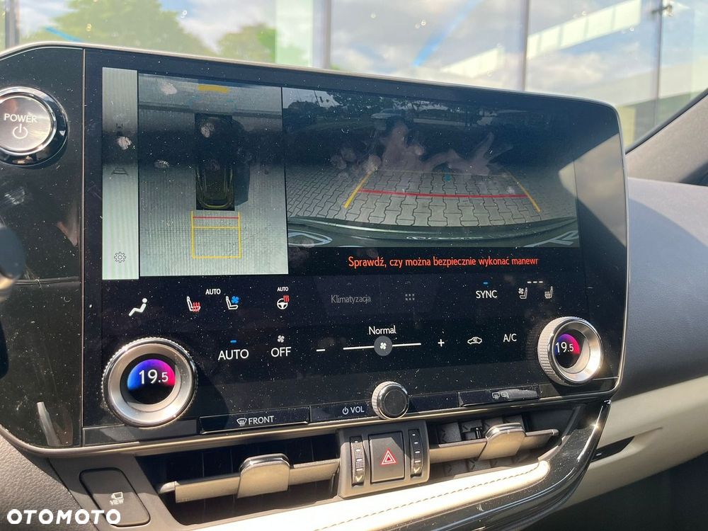 Lexus NX 350h Omotenashi AWD - 26