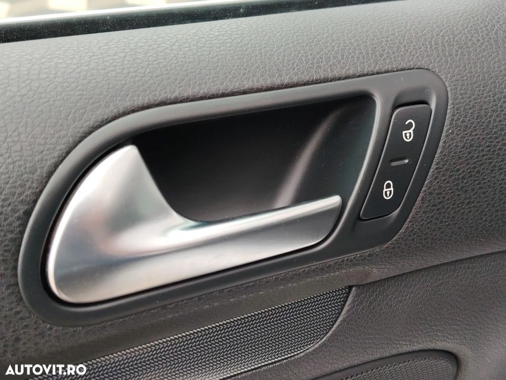 Volkswagen Golf - 29