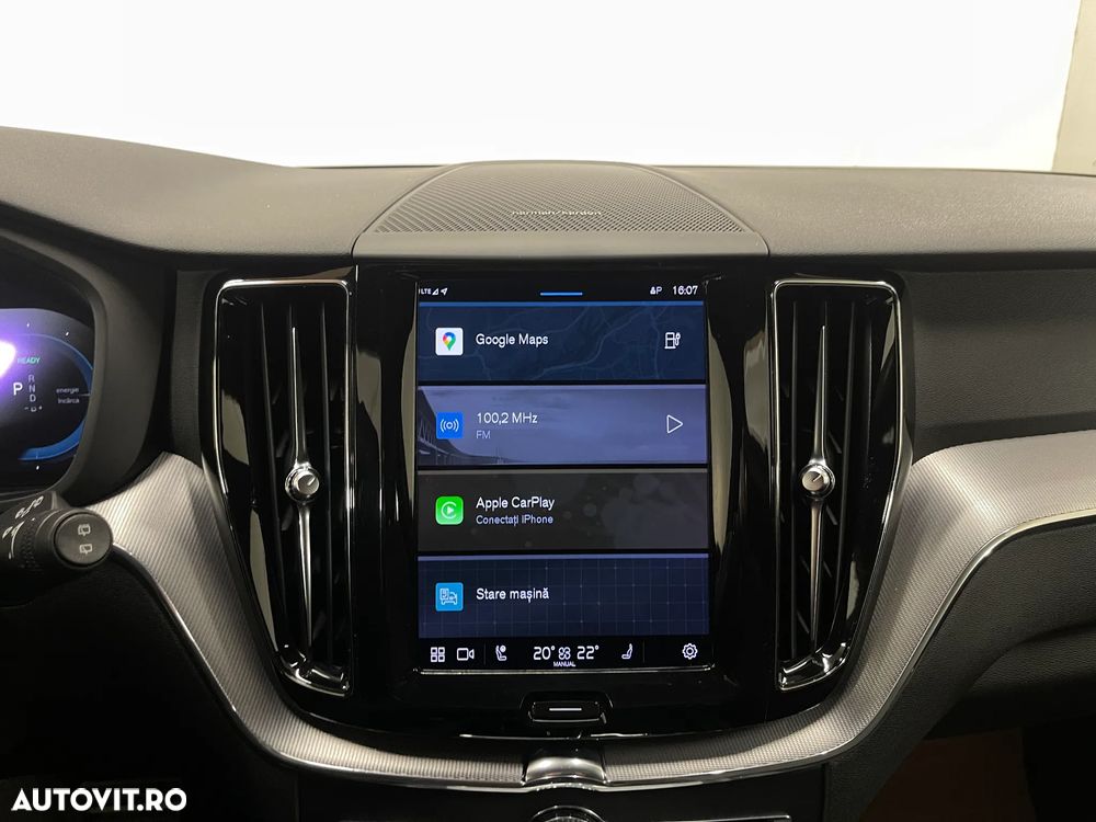 Volvo XC 60 Recharge T8 Twin Engine eAWD R-Design - 15