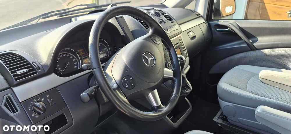Mercedes-Benz Viano - 13