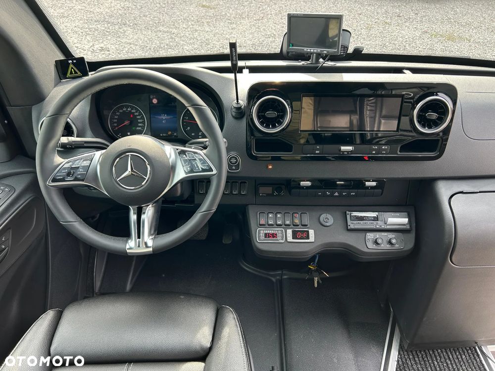 Mercedes-Benz Sprinter 519 - 16