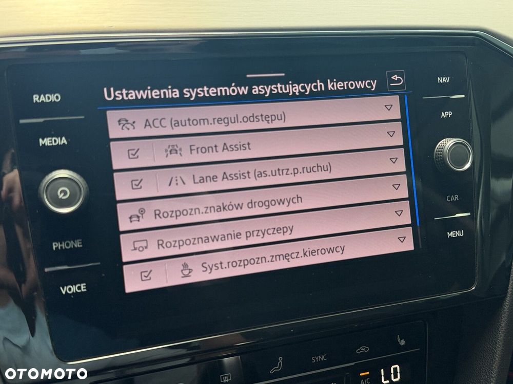 Volkswagen Passat Variant - 33
