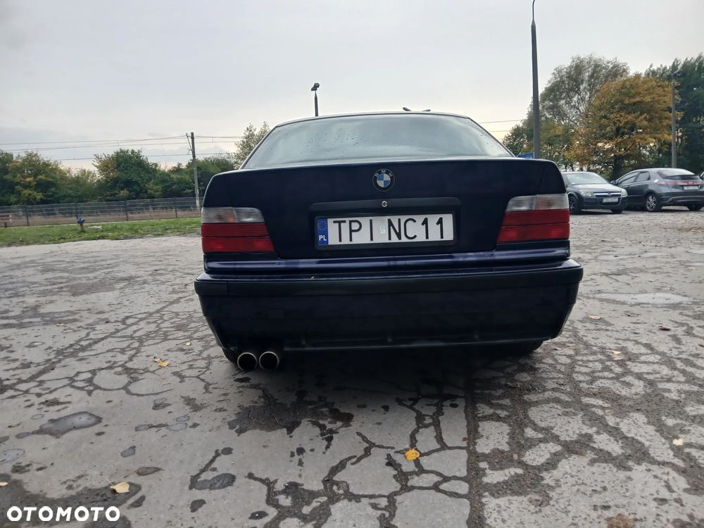 BMW Seria 3 316i - 15