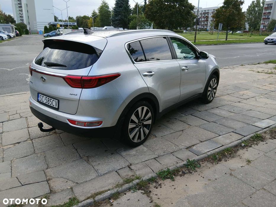 Kia Sportage 2,0 CRDI AWD Dream-Team Edition - 5