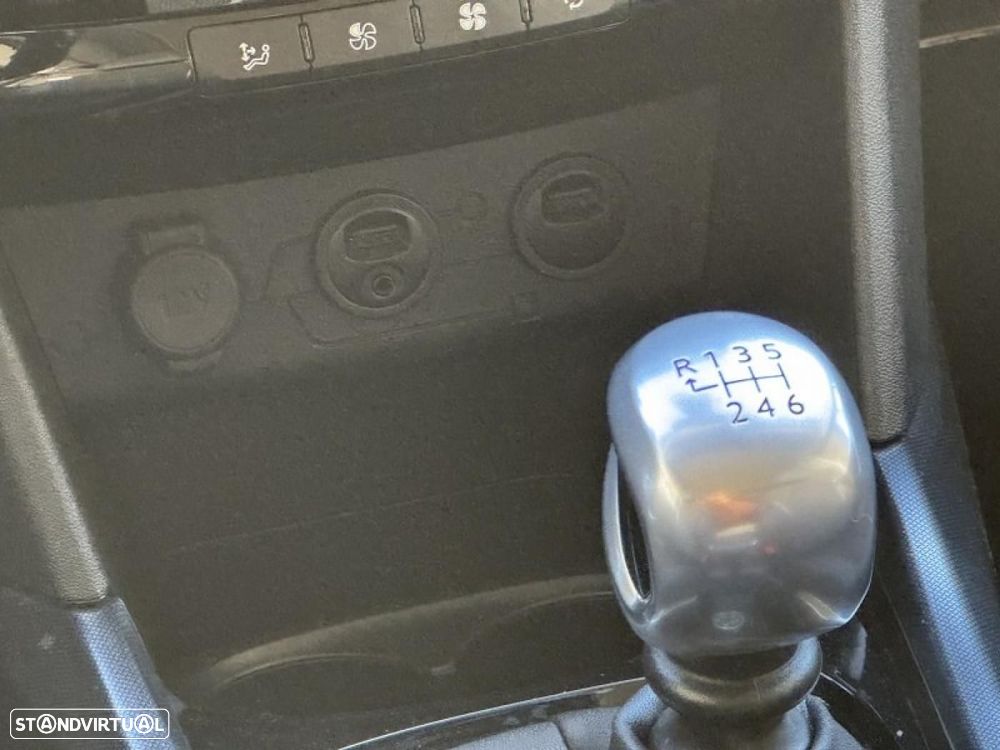 Peugeot 2008 1.6 e-HDi Allure - 14