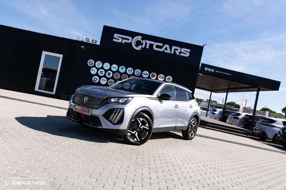 Peugeot 2008 1.2 PureTech Allure - 4