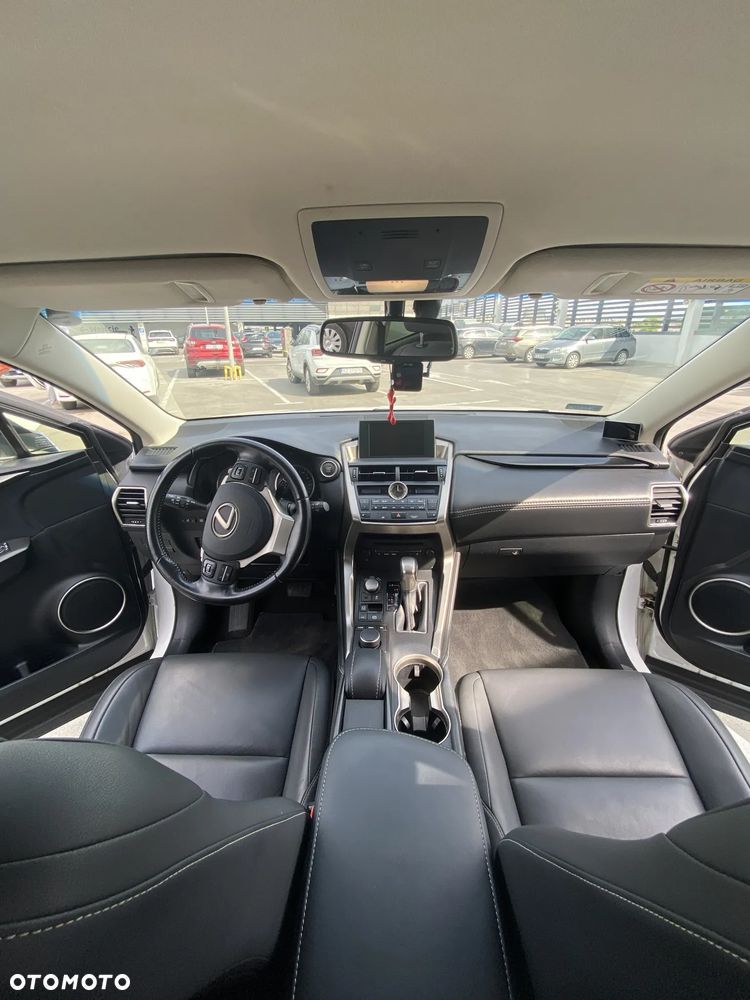 Lexus NX 200t Comfort AWD - 8