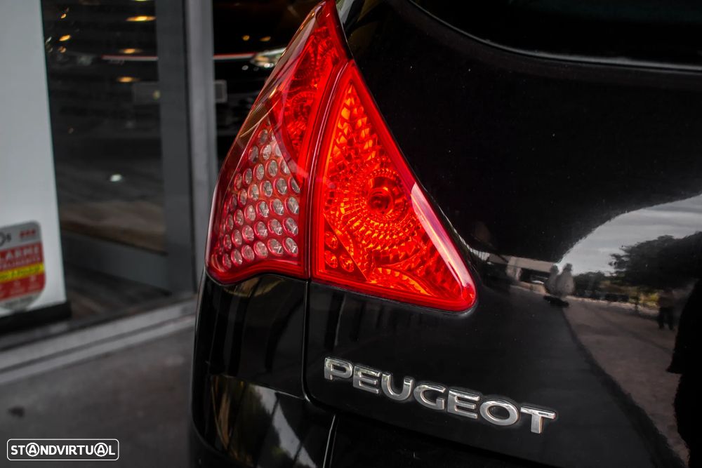 Peugeot 3008 1.6 HDi Executive - 11