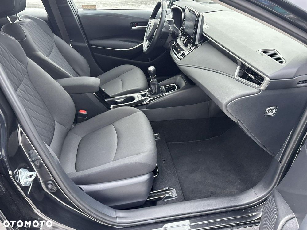 Toyota Corolla 1.5 Comfort - 17