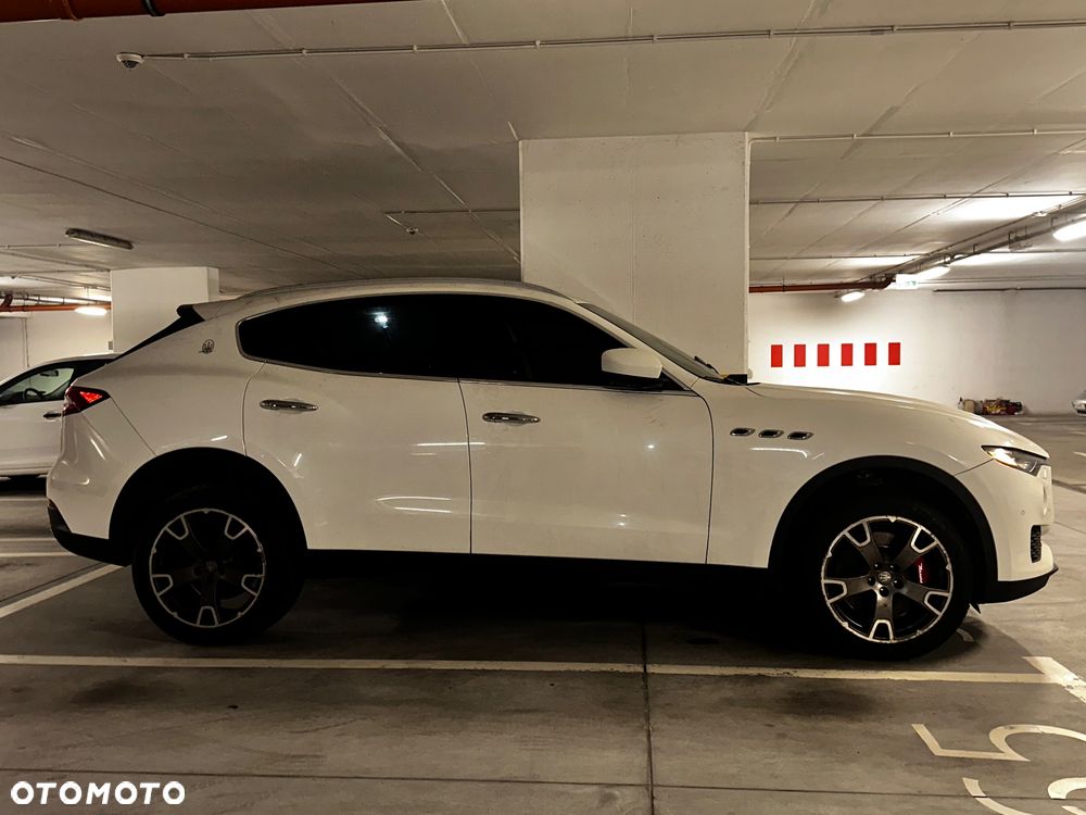Maserati Levante S Q4 - 1