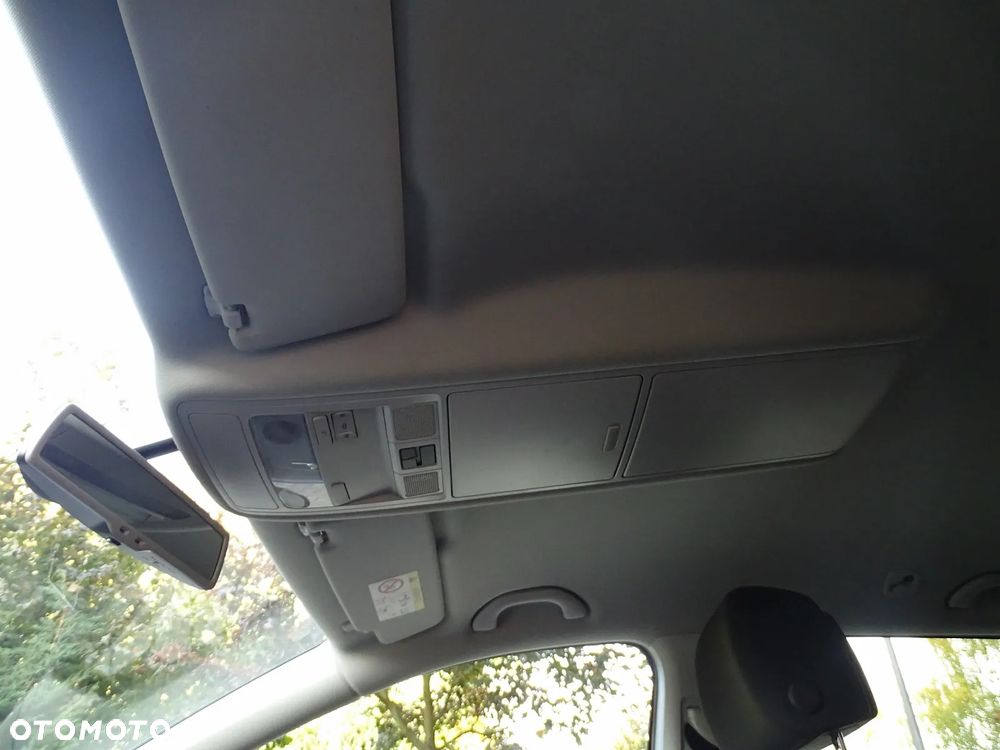 Volkswagen Touran 1.6 TDI DPF BlueMotion Technology Comfortline - 38