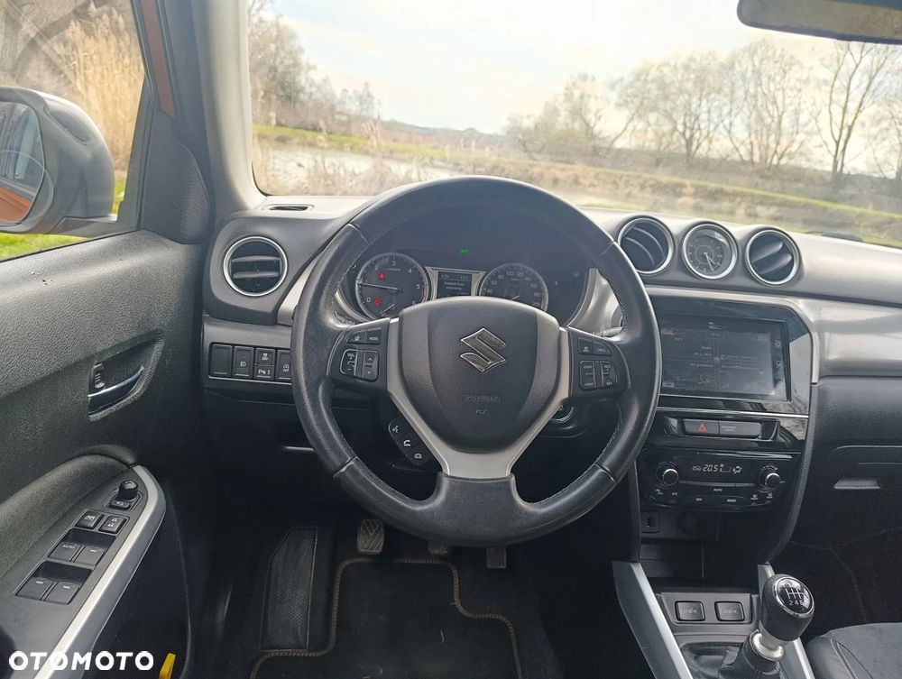 Suzuki Vitara 1.6 (4x2) Comfort+ - 11
