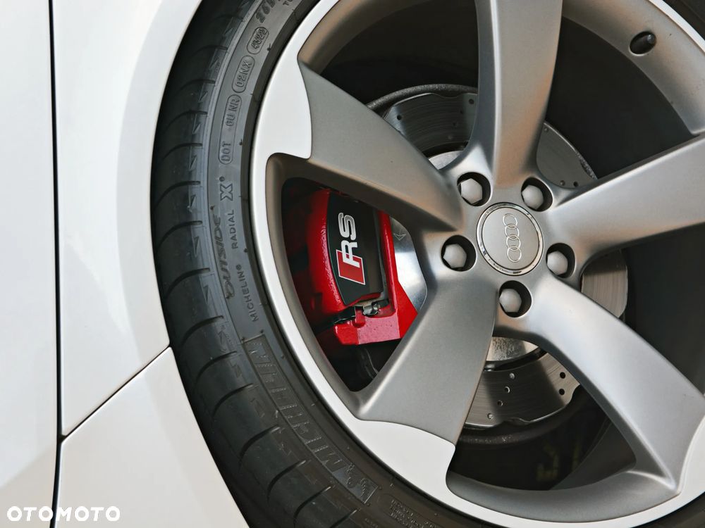 Audi RS4 Avant Avant S tronic - 24