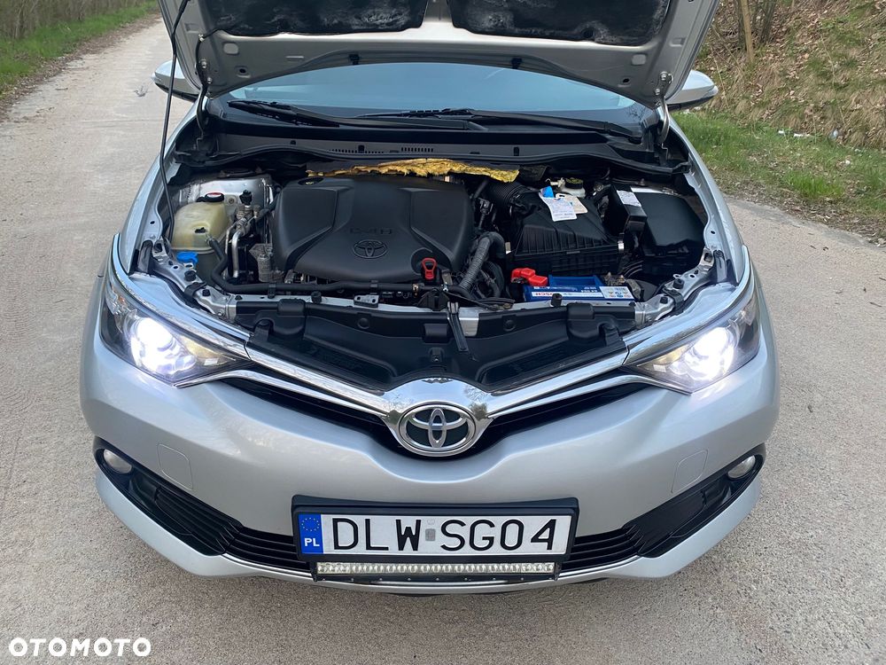 Toyota Auris - 16