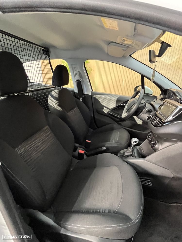 Peugeot 208 Hdi Pack Premium 100cv - 45