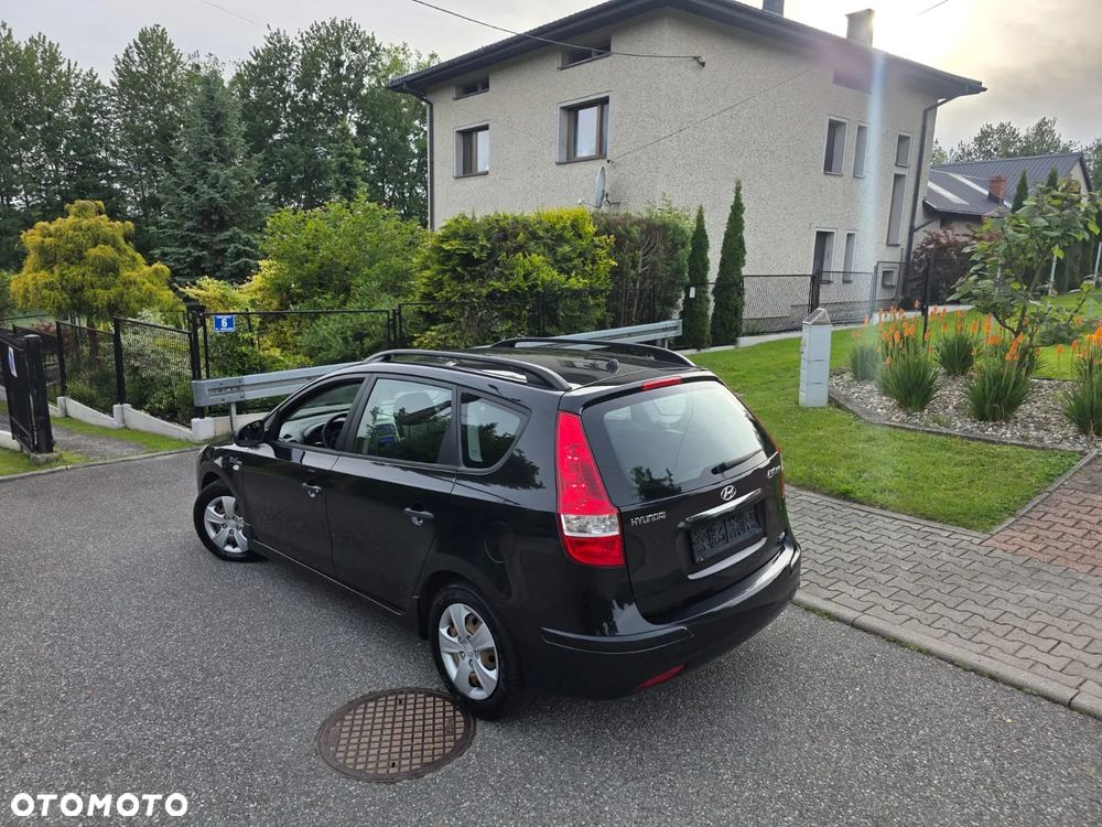 Hyundai i30 1.4 Base + World Cup - 40