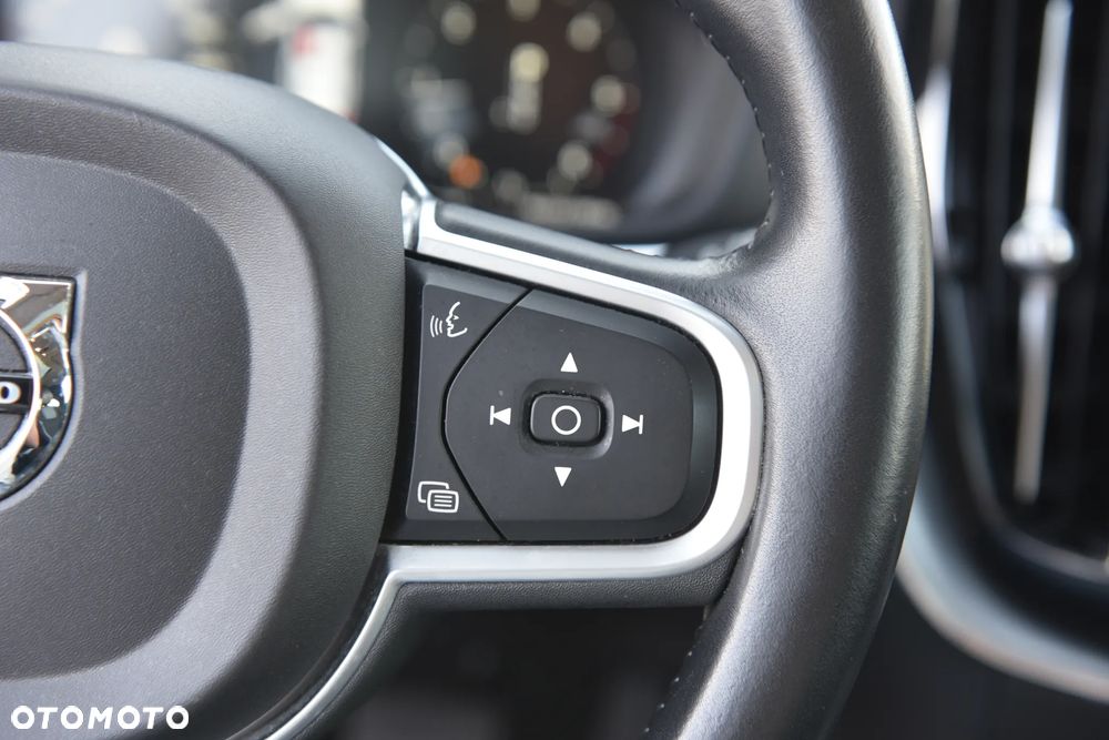 Volvo XC 60 - 33