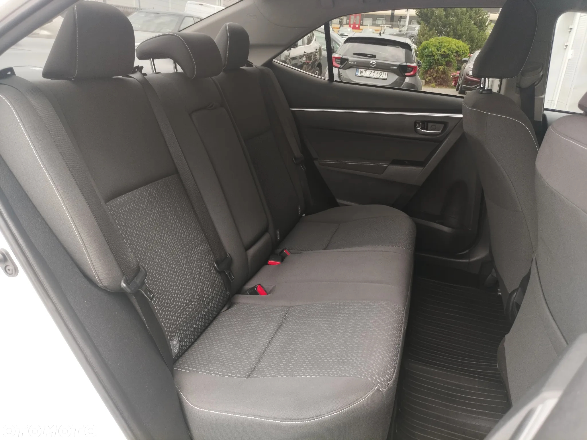 Toyota Corolla 1.6 Comfort MS - 18