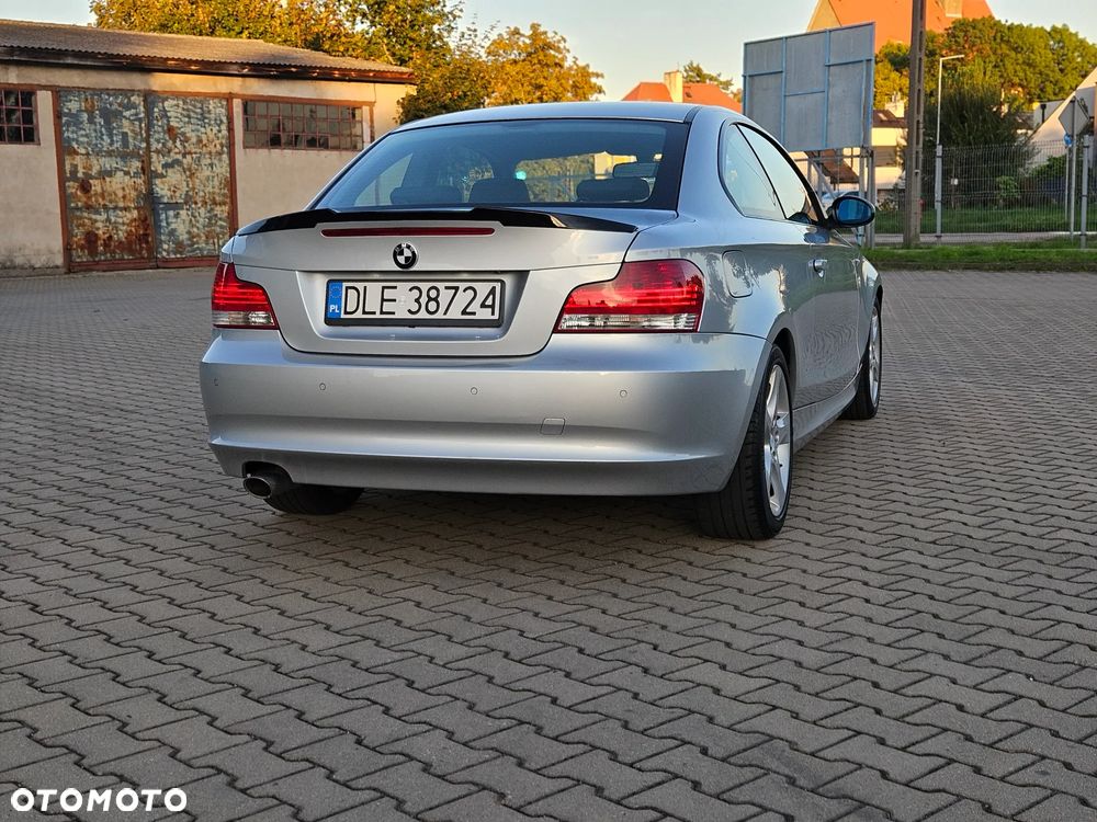 BMW Seria 1 120d DPF - 15
