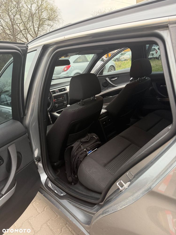 BMW Seria 3 318d - 8