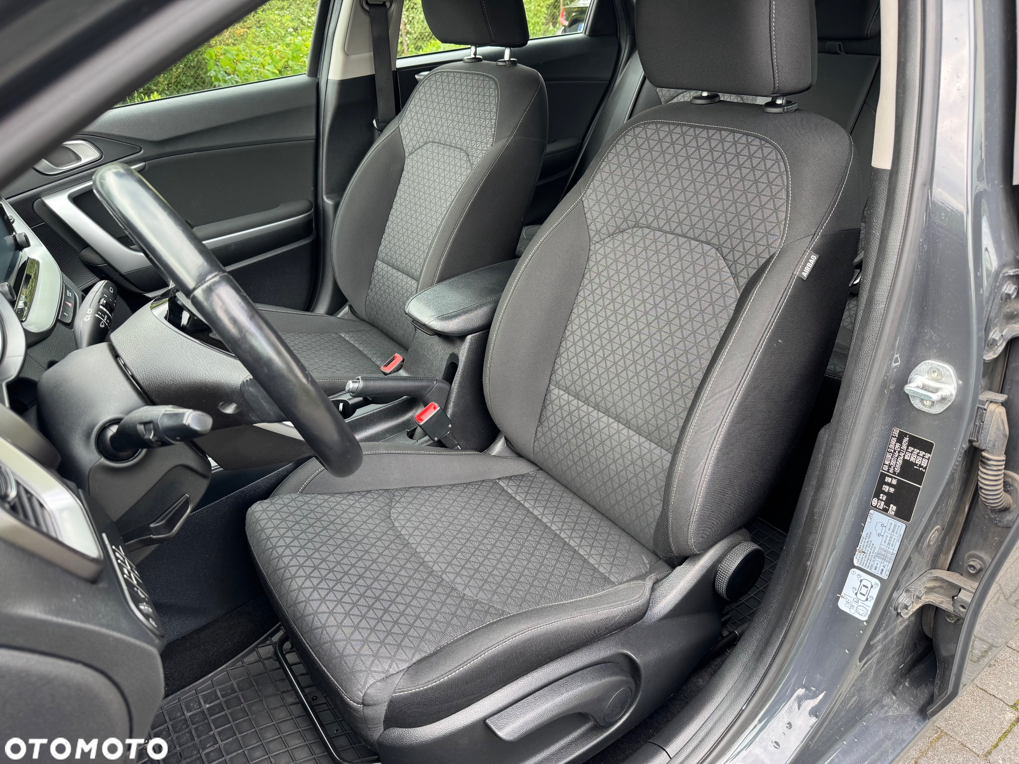 Kia Ceed 1.4 T-GDI M - 8