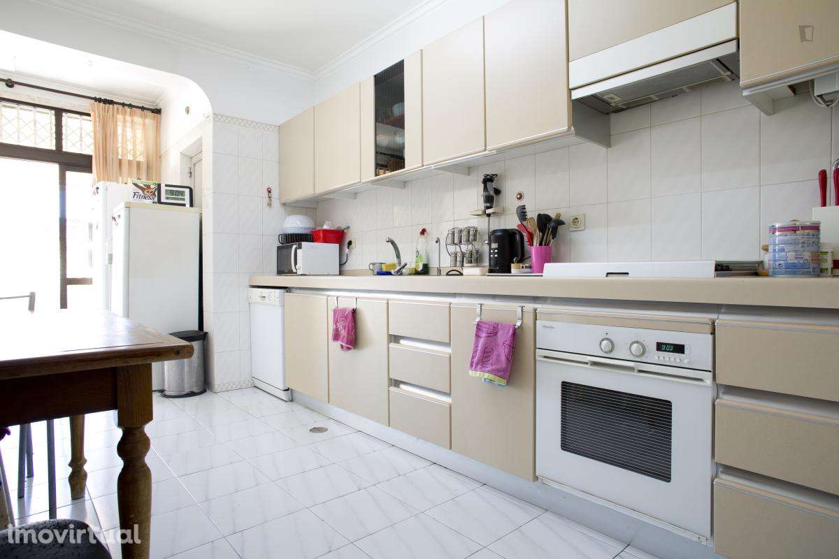 Quarto - localizado em Lumiar Lisbon - Grande imagem: 5/11