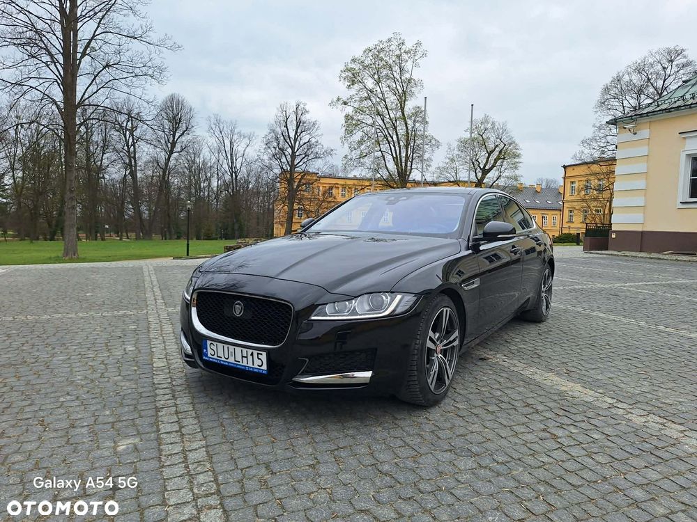 Jaguar XF 20d Prestige - 1