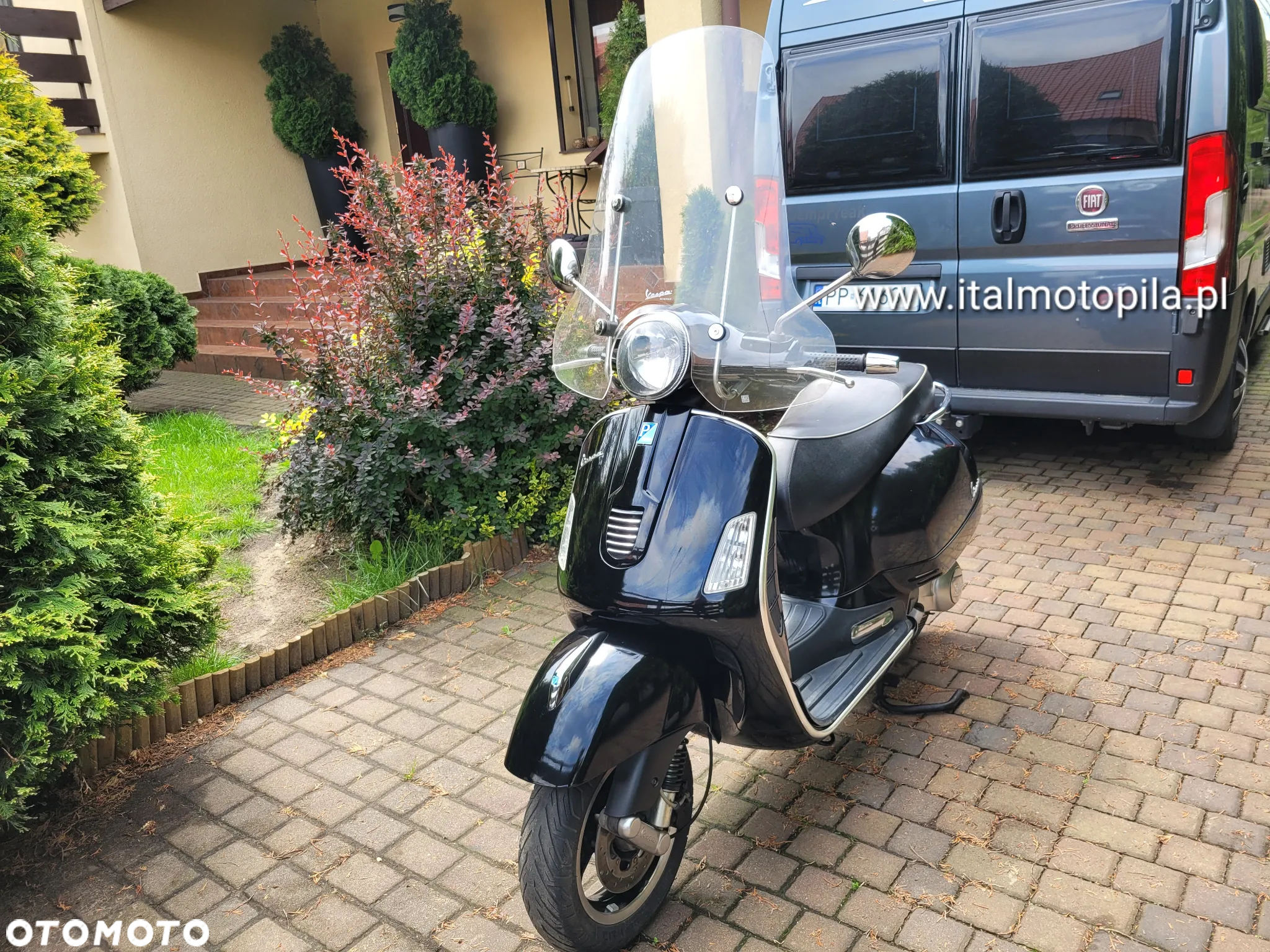 Piaggio Vespa - 18