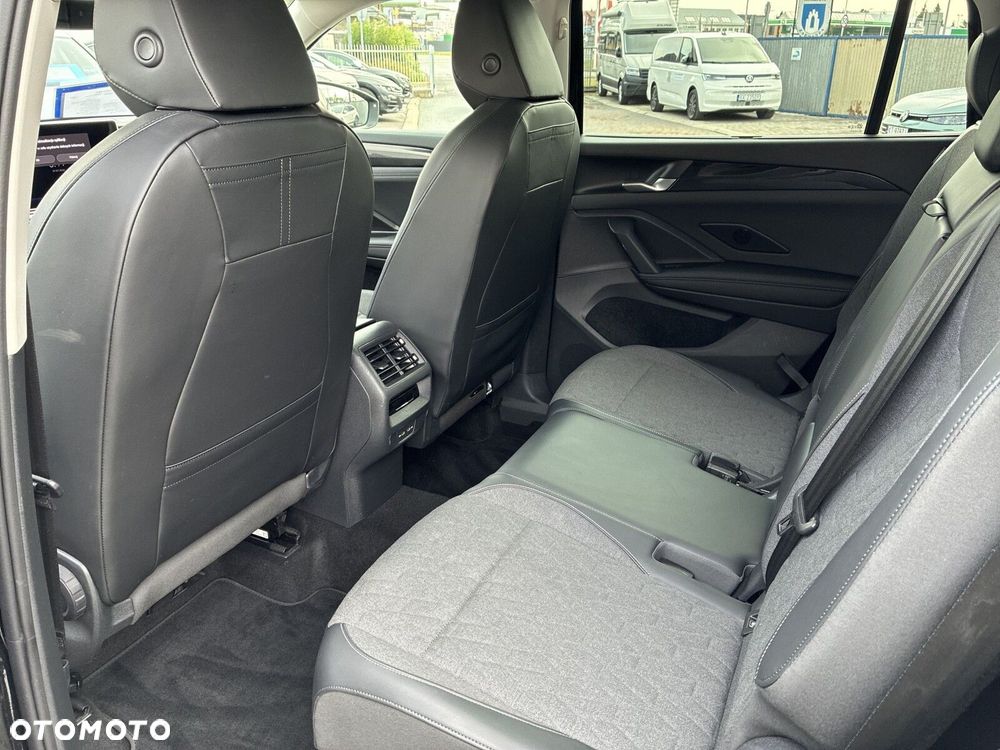 Volkswagen Tayron 2.0 TDI SCR 4Mot Elegance DSG - 12