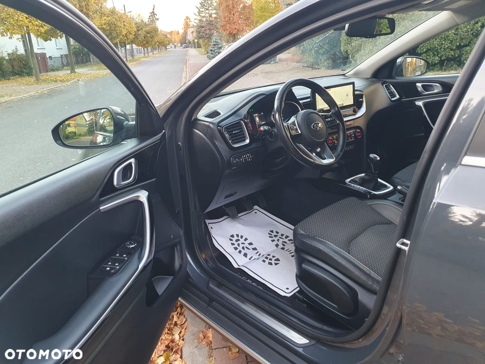 Kia XCeed 1.4 T-GDI OPF JBL SOUND EDITION - 17