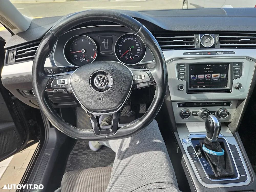 Volkswagen Passat - 5