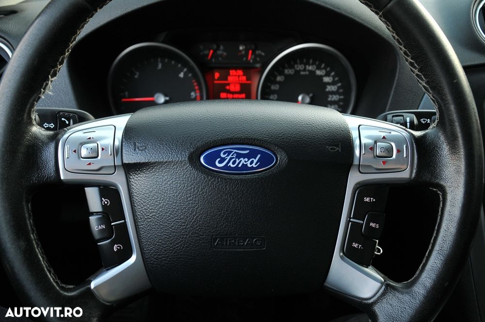 Ford Mondeo 2.0 TDCi Powershift Business Class - 13