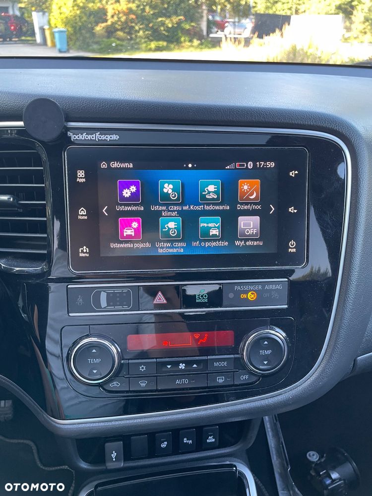 Mitsubishi Outlander Instyle + - 14