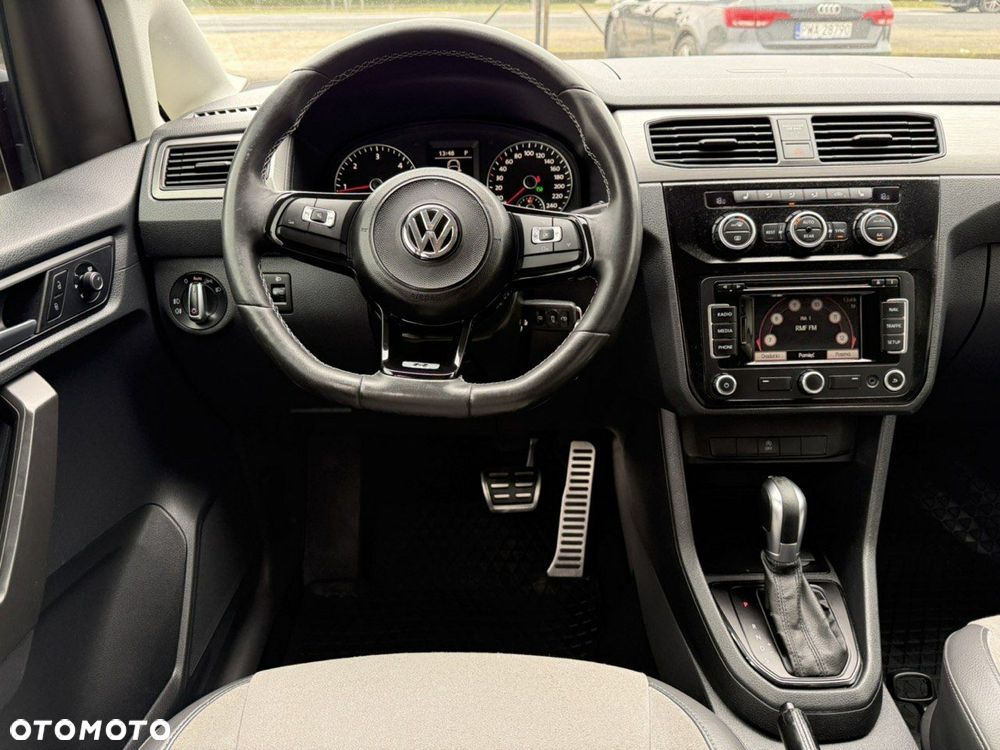 Volkswagen Caddy Highline DSG - 20