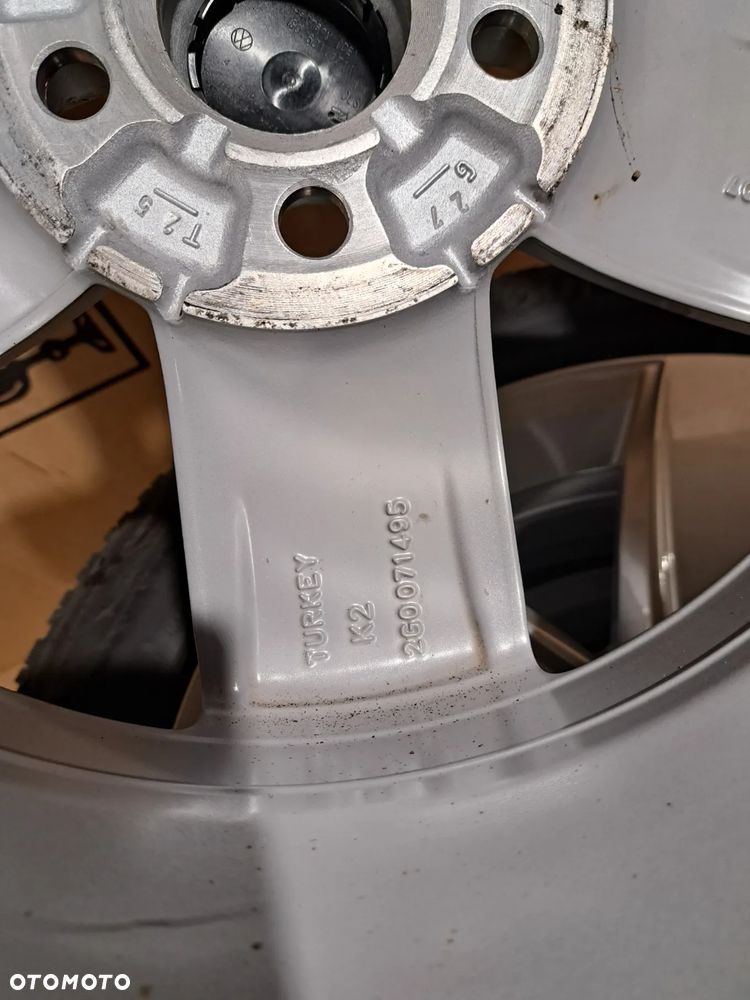 Felga aluminiowa z oponą VW Polo 2G0 5.5Jx15H2 ET 40 2G0071495 185/65R15 88T Bridgestone Blizzak LM005 koło zapasowe Felga aluminiowa VW Polo 2G 15 Cali - 8