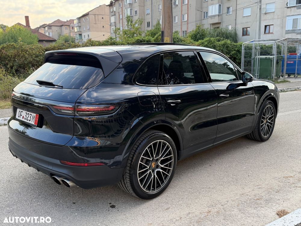 Porsche Cayenne S - 4