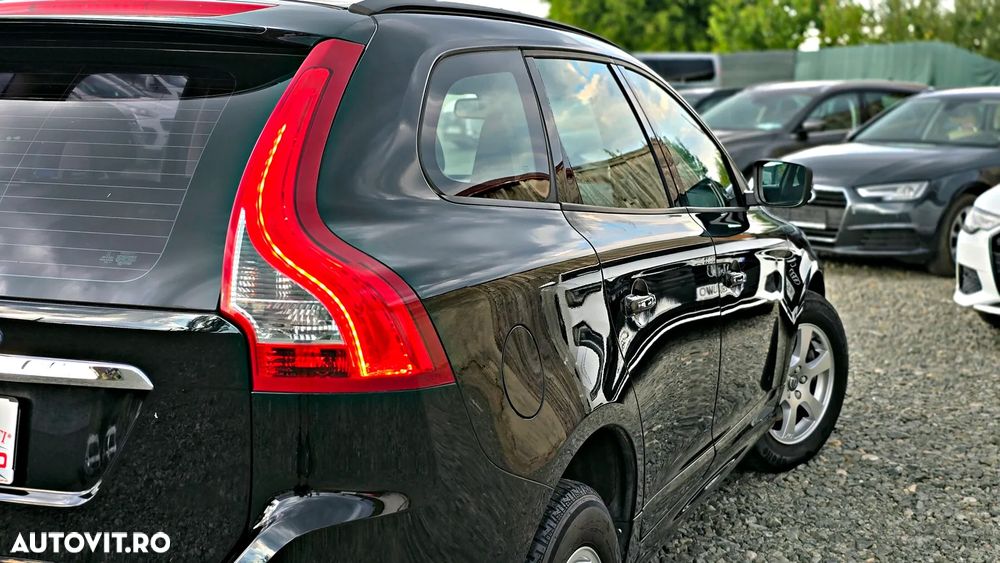 Volvo XC 60 D3 Geartronic Momentum - 22