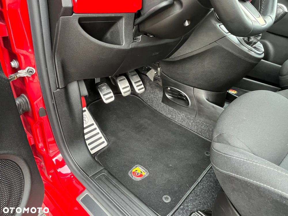 Abarth 595 1.4 T-Jet 16v - 18