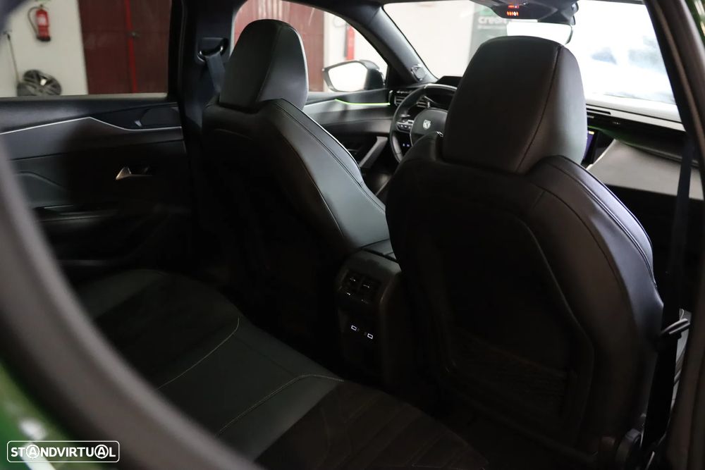 Peugeot 308 225 e-EAT8 GT - 24