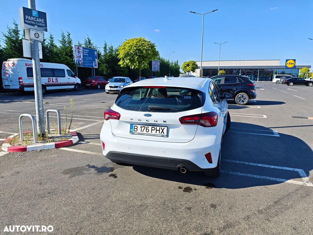 Ford Focus 1.0 EcoBoost 6MT MHEV Titanium - 8