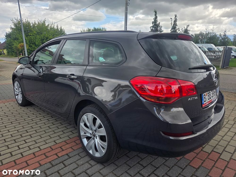 Opel Astra - 4