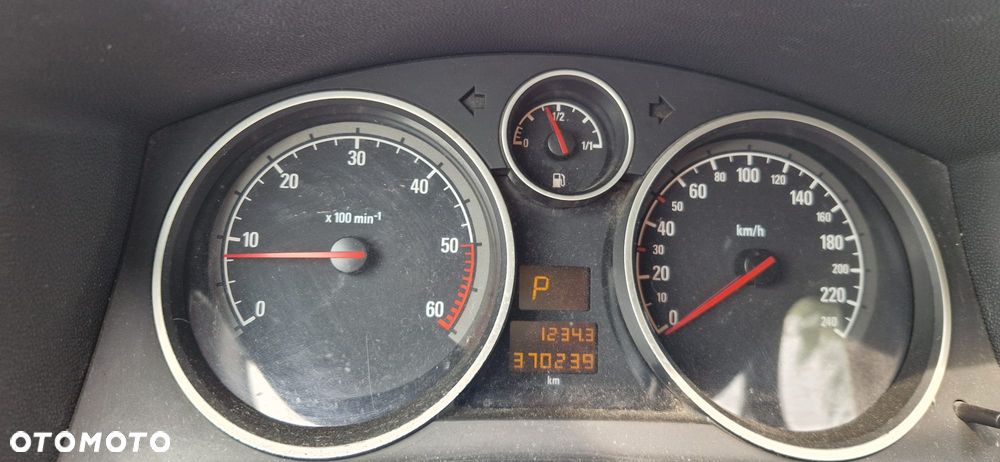 Opel Zafira - 12