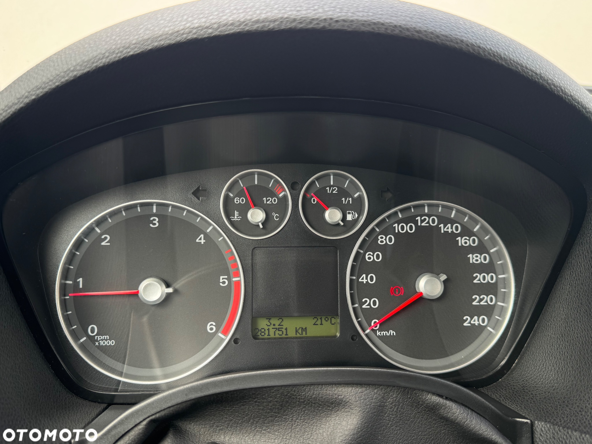 Ford Focus C-Max 1.6 TDCi Ambiente - 12