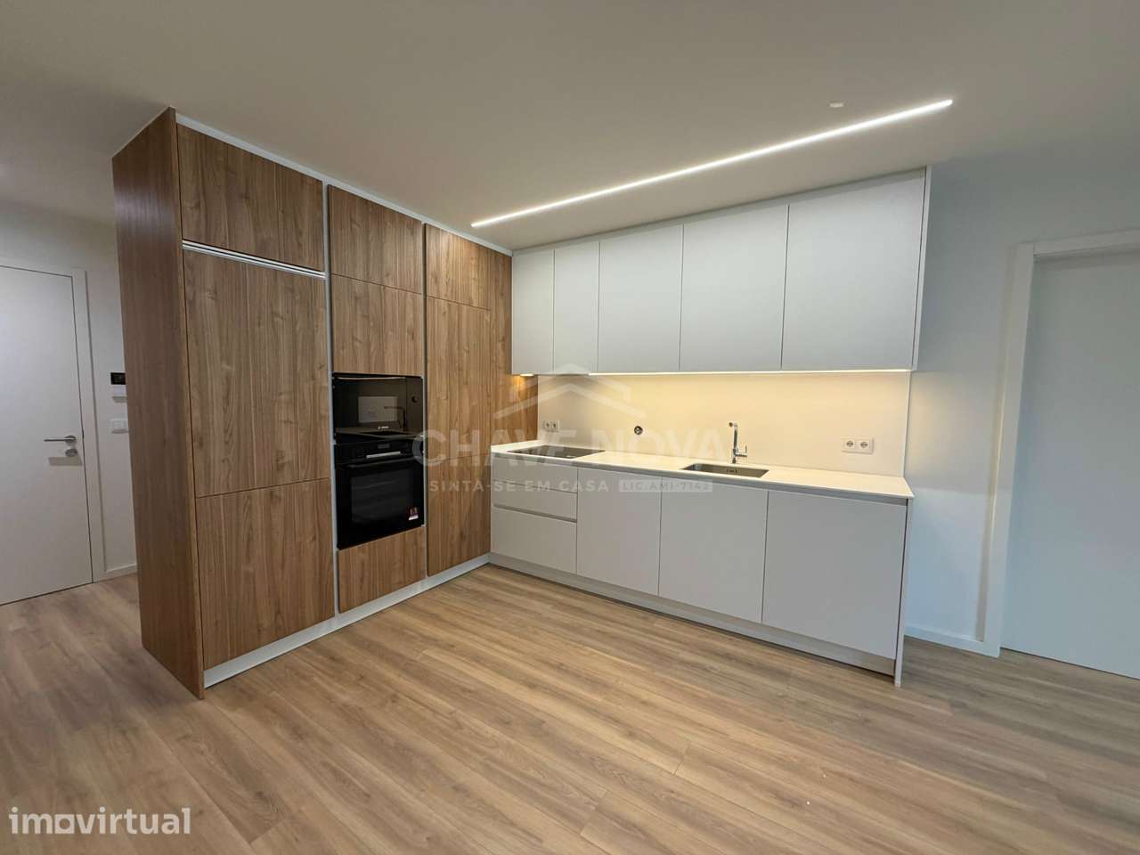 T1 Novo c/ Lugar de Garagem em Santa Marinha (VL8) - Grande imagem: 4/11
