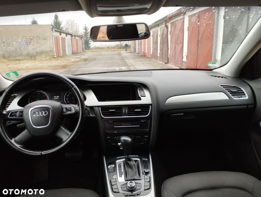 Audi A4 Avant 2.0 TDI DPF multitronic Attraction - 13